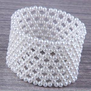 TEMU 우아한 핸드메이드 스트레치 팔찌, 여성용 넓은 플렉시블 인조 진주 커프, 도금되지 않은 합성 진주, 일상 및 연회 행사를 위한 선물 - 모든 사이즈에 적합합니다