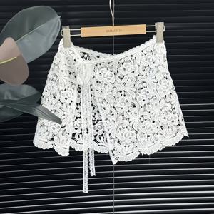 TEMU 여성을 위한 우아한 수용성 레이스 레이어드 스커트, 사계절 착용 가능, 힙라인을 부드럽게 드레싱한 디자인과 타이업 앞치마 스타일로 특징됩니다.