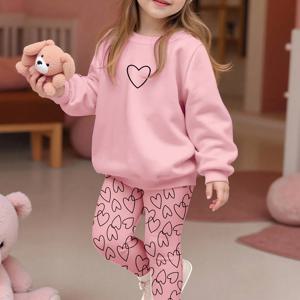 TEMU 2개 세트 여아 가을/겨울 스웨트셔츠 세트, 라운드넥 드롭숄더 긴팔 스웨트셔츠와 하트 프린트 팬츠. 리브드 커프스, 심플한 패션 스타일, 1-8세 여아용. 캐주얼, 스포츠, 휴가복으로 이상적, 선물로도 완벽. 발렌타인데이 의상. 야외 활동에 적합, 야외 활동에 완벽