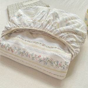 TEMU 프레쉬 + 블루 핑크 플로럴 패턴 라이트 베이지 침대 고정 시트, 360° 풀 커버리지 워셔블 소프트 세탁기 사용 가능 사계절 사용 베개 커버 미포함, 침구 필수품, 시즌 침구, 플로럴 패턴, 부드러운 원단, 튼튼한 침구