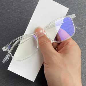 TEMU 남녀 모두에게 적합한 스타일리시한 파란색 투명 렌즈 안경 한 쌍 - 컴퓨터, TV, 스마트폰 및 게임 장치로 인한 눈 피로 및 눈부심을 완화합니다. 트렌디한 디자인, 저렴한 가격