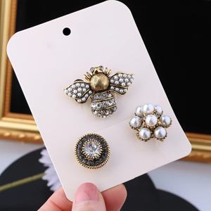 TEMU 빈티지 벌 & 모조 진주 꽃 브로치 - 라인스톤이 달린 아연 합금, 여성용 캐주얼 및 정장용 비정형 만화 주얼리