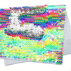 TEMU 무지갯빛 인어 비늘 패브릭 1개, 뒤집어서 사용하는 양면 스팽글 포함 - DIY 공예, 인어 꼬리 코스튬, 핸드백 및 파우치에 적합한 반짝이는 물고기 비늘 소재 - 양면 무지갯빛, DIY 지갑 제작용