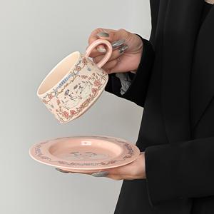 TEMU 꽃과 스완 디자인의 커피 컵 및 접시 세트. 가정, 사무실 또는 카페에 적합하며, 우유, 커피, 핫초콜릿과 같은 다양한 음료에 완벽하며, 사랑하는 사람들을 위한 훌륭한 휴일 선물이 됩니다.