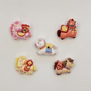 TEMU 30개 행운의 말 레진 참 | 중국 스타일 설날 공예 추가품 2.6x2.2cm, 혼합 색상 동물 테마