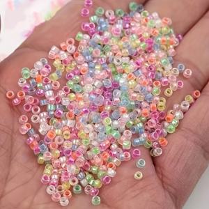 TEMU 1000개 또는 2000개 2.5mm 발광 투명 유리 시드 비즈, DIY 패션 팔찌, 목걸이, 반지 제작용. 이 공예 재료는 어둠에서 빛나지만 일반 조명에서는 비발광 상태를 유지합니다