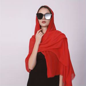 TEMU 여성용 밝은 빨간색 단색 스카프, 가볍고 통기성 좋은 롱 숄, 가을/겨울/봄/여름 모두 따뜻함, 드레스 및 바지에 적합, 파티 및 이벤트를 위한 눈에 띄는 액세서리, 크리스마스 숄