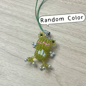 TEMU 1개/2개 수제 비즈 개구리 펜던트 - 그린 색상, 차량 액세서리, 가방 장식 또는 휴대폰 참으로 적합. 할로윈, 맥주 축제 및 크리스마스 선물로 완벽합니다. 장식 펜던트 | 귀여운 디자인 | 수공예 장식