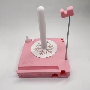 TEMU 2026년형 분리형 실 스풀 정리함 (휴대용 폰 스탠드 포함) | 휴대용 코바늘 캐디, 다기능 실 샤프트 스풀 박스 (뜨개질 애호가용), 로즈 레드, 핑크 색상, 플라스틱 재질, 실 보관