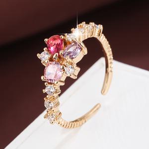 TEMU 합성 지르코니아 젬스톤이 세팅된 우아한 구리 링, 조절 가능한 오픈 밴드, 데일리 및 선물용 - 도금된 스타일리시한 플로럴 디자인