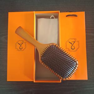 TEMU 이 고급 선물 상자에는 정전기 방지 기능과 부드러운 머리결을 보장하기 위해 설계된 고급 쿠션 빗이 포함되어 있습니다. 두피 마사지로 혈액 순환을 촉진하고, 머리카락을 손상시키지 않는 부드러운 브리슬이 특징입니다.