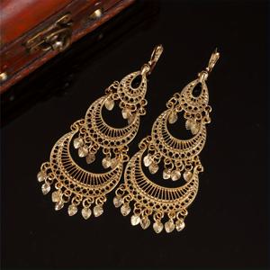 TEMU 빈티지 합금 금도금 만월형 속이 빈 하트 태슬 귀걸이 한 쌍. 신부, 결혼식, 라마단 축하 행사, 중동 액세서리에 적합합니다.