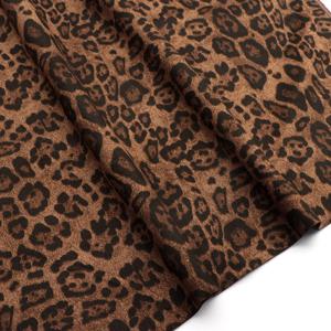 TEMU 1개 빈티지 브라운 새틴 원단, 프린트, 크기 57.08 x 19.68인치. 이 재단된 원단은 100% 폴리에스터로 제작되었으며, 던지기 베개, 테이블보, 웨딩 장식, 가방, 파우치와 같은 프로젝트에 적합합니다.