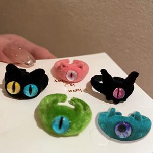 TEMU 여성용 빅아이 플러시 오픈 링 5개 세트, 플록 소재의 작은 몬스터 모양 손가락 주얼리, 푹신하고 귀여운 고딕 스타일, 개인화된 장식/유니크한 선물/파티 및 휴일/캐주얼 드레스/생일 선물