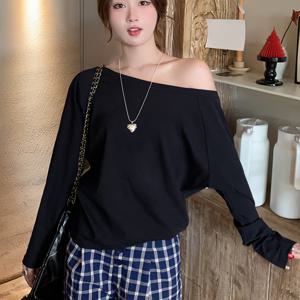 TEMU 여성용 오버사이즈 숄더리스/원쇼울드러운소매 튜닉탑 - 고신축력 솔리드블랙 캐주얼 이너셔츠, 비대칭넥라인 레이어링룩, 가을 겨울 데일리 & 포멀룩에 적합한 편안핏 둥근네크라인과 노출된 숄더디자인, 손세탁이 가능한 부드러운 소재로 쾌적하게 착용, 탄력 있는 패브릭으로 트렌디한 스타일|셔츠