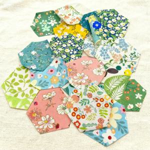 TEMU 40/80개 랜덤 프린트 트윌 플로럴 패브릭 패치워크 육각형 패브릭, DIY 퀼팅 및 재봉 재료에 적합, 야드당 패브릭, 재봉 용품, 재봉, 재봉 패브릭, 공예, 퀼팅 패브릭, 퀼트 패브릭, 퀼팅, 수제 공예, 새해 재봉용 DIY 휴일 선물, 공예 용품 및 클로저아웃, 퀼팅 패브릭, 재봉 용품 및 클로저아웃, 재봉 액세서리 및 용품