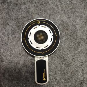 TEMU 미끄럼 방지 기능과 표면 손상 방지 기능이 있는 휴대폰 거치대입니다. 여러 각도 조절로 가로/세로 모드 간 쉬운 전환 가능.