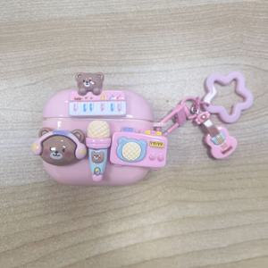 TEMU 귀여운 곰돌이 모양 이어버드 케이스 (에어팟 1/2/3/4/Pro/Pro 2 호환) - 음악 장식이 있는 미끄럼 방지 보호 커버, 에어팟을 위한 카와이한 추가 장식이 좋아하는 여학생에게 완벽합니다.