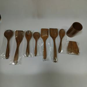 TEMU 9피스 티크 주방용품 세트, 천연 티크 주방 액세서리, 케이터링 서비스용, 요리 도구, 선물 상자 - 이상적인 선물 선택, 스틱 방지 기능, 내열성, 인체공학적 손잡이, 편안한 그립감 - 크리스마스와 추수감사절에 완벽