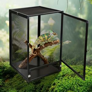 TEMU 검은색 금속 프레임이 특징인 파충류 사육장입니다. 여름철에 애완동물을 위한 통풍과 통기성을 향상시키는 메시 디자인을 갖추고 있습니다. 측면 도어는 도마뱀, , 개구리, 거미, 뱀, 나무 위에 사는 동물을 위해 적합합니다.