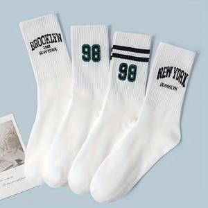 TEMU 트렌디한 영어 레터 디자인의 여성용 미드 카프 양말 4켤레 세트. 캐주얼 스포츠 및 농구에 적합하며 남녀공용입니다. 부드럽고 편안하며 통기성이 좋으며 모든 계절에 완벽합니다.