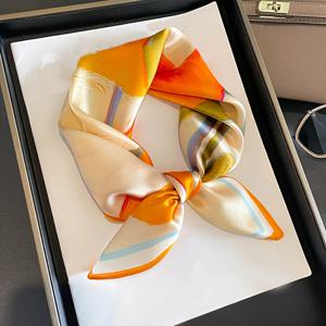 TEMU 27.5인치 은색 소나무 잎 패턴 사각 타월 | 우아한 디자인, 스카프, 숄 겸용, 가볍고 통기성 좋음, 데일리 외출 및 축제 선물로 적합