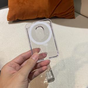 TEMU 투명 자석 카드 홀더, 아이폰 16/15/14/13/12 시리즈에 적합한 강력한 자석 지갑, 조절 가능한 스탠드 및 5-6장의 카드 수납 가능. 다양한 상황에 활용 가능