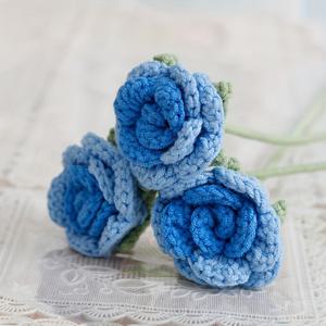 TEMU 3개 수제 코바늘 뜨개질 장미 꽃, 발렌타인데이 선물, 어머니, 친구, 생일 선물, 홈 데코 장식품으로 완벽, 핑크 및 흰색 장미 색상의 수제 털실 꽃