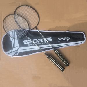 TEMU 초보자를 위해 설계된 튼튼한 배드민턴 라켓 2개 세트 - 이 단일 조각 라켓은 가볍고 튼튼하며 매우 유연합니다. 학생 및 커플에게 적합 - 야외 스포츠와 훌륭한 휴일 선물로 완벽한 라켓 한 쌍