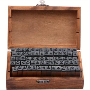 TEMU 이 70개 세트의 고무 글자와 숫자로 알파벳 스탬프를 직접 만들 수 있습니다. 이 나무 글자 스탬프는 공예 및 카드 제작에 적합하며 잉크나 필요하지 않습니다.