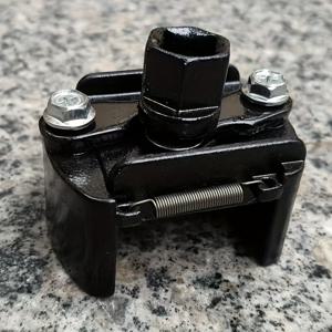 TEMU 독일식 U자형 다기능 디자인의 조절 가능한 오일 필터 렌치, 이중 클로 반전 메커니즘, 엔진 유지보수용 블랙 메탈 헥스 소켓 및 조정 손잡이, 안전한 부착 | 기능적인 도구 | 내구성 있는 금속 구조