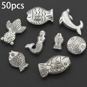 TEMU 빈티지 합금으로 제작된 랜덤 어종 스페이서 비즈 50개입 (약 58.6G)입니다. 해양 동물 디자인으로 독특한 느낌을 주고 있습니다. 이 돌고래 모양의 비즈는 목걸이, 팔찌, 키체인, 발찌 등 주얼리 제작에 완벽합니다.