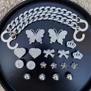 TEMU 20개입 은색 패셔너블 포인트 체인 (나비, 하트, 리본, 별, 비즈 등 신발 버클 장식 포함), 여성 샌들, 슬리퍼, 비치백용 다기능 신발 클립