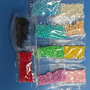 TEMU 3000개 유리 비즈 세트입니다. 각 작은 팩은 5그램으로 총 50그램입니다. 10가지 다양한 색상이 있으며, 비즈의 직경은 2.5mm입니다. 이 유리 비즈는 진주빛 베이크 페인트 E로 수제로 제작되었습니다.