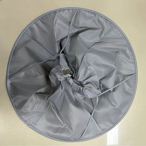 TEMU 1개 조절 가능한 바버 케이프 & 우산 - 접이식 헤어 쉴드와 블랙 빗 포함, 휴대용 헤어드레싱 케이프, 살롱 및 가정용, 전문 스타일리스트 & 바버 의자 호환 (남녀공용)