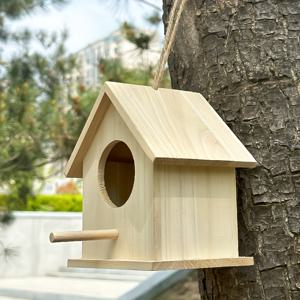 TEMU 물고기 물고기자리 디자인 원목 새집 - DIY 페인팅 가능한 새 둥지, 걸이형 새집, 안뜰 및 정원 장식, 휴일 장식, 다양한 작은 새를 유인, 수공예품, 정원 및 안뜰에 걸기 적합, 내후성, 내설빙성 자연 장식, 실내외용, 귀여운 겸용 새 둥지 서식지