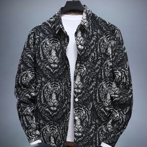 TEMU [Shule Water OBM]는 호랑이 자수 디자인의 패셔너블한 의류를 특징으로 하며 자수 기술로 제작되었습니다. 남녀 모두에게 적합한 캐주얼 웨어로 모든 계절에 적합하며 훌륭한 선물이 될 이 핏된 긴팔 셔츠입니다.