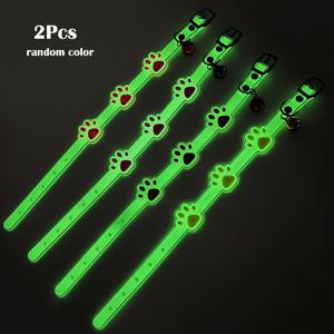 TEMU 2개입 야광 애완동물 목걸이 | 발자국 발광 벨 목걸이, 고양이 & 소형견 야간 안전 분실 방지, 색상 랜덤