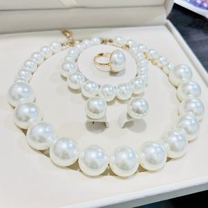 TEMU 4피스 프렌치 엘레강스 빈티지 모조 진주 목걸이, 팔찌, 반지, 스터드 귀걸이 세트 - 발렌타인데이 완벽한 선물, 사계절 신부용 스타일리시하고 우아한 데이트 웨어 매칭 액세서리