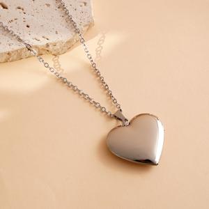 TEMU 맞춤형 사진 하트 로켓 목걸이, 대형 로켓, 빈티지 목걸이, 형제, 베스트 프렌드, 그녀를 위한 개인화 선물, 크리스마스 선물, 반려동물 사진 발자국 기념품, 강아지 & 고양이 상실 선물, 추모 주얼리, 엄마를 위한 애도 선물, 맞춤형 생일 선물