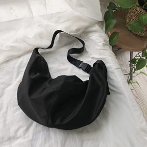 TEMU 여성용 시크 나일론 크로스바디 백 - 조절 가능한 스트랩, 가벼운 무게와 부드러운 지퍼 클로저, 세탁기 사용 가능 - 블랙