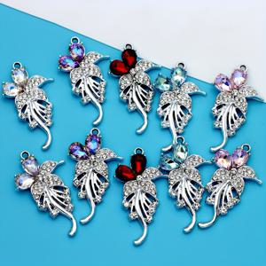 TEMU 믹스 10개 꽃 화려한 흰색 빨간색 화려한 핑크색 화려한 파란색 화려한 보라색 꽃 펜던트 소규모 사업 용품 흰색 금색 은색 도금 꽃 참 주얼리 제작 팔찌 귀걸이 추가 수제 공예