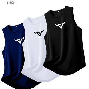 TEMU 3종 혼합 프린트 황소 머리 삼각형 패턴 남성용 통기성 폴리에스터 섬유 스포츠 탱크탑 - 레귤러 핏 민소매 탑, 헬스장, 달리기, 야외 및 캐주얼 여름 의류에 적합, 편안한 티셔츠, 스포티한 스타일, 트레이닝 조끼, 활기찬 남성 의류