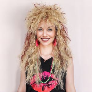 TEMU 80년대 록 스타일 여성용 긴 금색 및 빨간 갈색 물결 모발 가발. 일상, 생일, 특별한 날에 완벽합니다. 내열성 섬유로 제작되었으며, 역할 놀이, 할로윈, 크리스마스 코스튬, 코스프레, 파티에 이상적입니다.