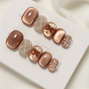 TEMU 10개입 K'APEINE 핸드메이드 숏 스퀘어 손톱 - 브라운 체크무늬, 골드 글리터 리본 & 광택 착용 손톱, 여성용, 마르디 그라스, 가을/겨울, 캐주얼 & 특별한 행사 - 유럽 스타일 네일 아트