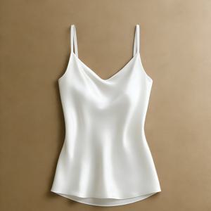 TEMU 여성용 우아한 얇은 스트랩 V넥 캐미솔 - 새틴 질감 크리스마스 & 발렌타인데이 데이트 의상, 봄 & 여름 레이어링 & 파티룩에 적합, 세탁기 사용 가능한 럭셔리 디자인, 고급스러운 분위기와 축제 매력을 더하는 고급스러운 디자인