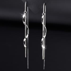 TEMU 여성용 패션 스터드 귀걸이 2개, S자형 물결무늬 술 장식 롱 드롭 귀걸이, 라이트 럭셔리 하이엔드 니치 귀걸이 주얼리, 절친을 위한 선물, 파티 선물, 일상 출퇴근, 할로윈, 크리스마스, 파티, 연회, 가을/겨울 착용에 적합