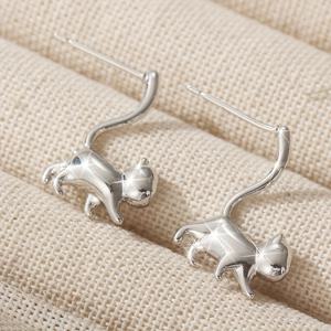 TEMU 사랑스러운 고양이 귀걸이, 여성들을 위한 스타일리시하고 우아한 선물, 동물 테마 주얼리, 구리 재질, 저자극성, 생일 선물로 완벽