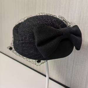 TEMU 프렌치 레이스 베레모, 영국 빈티지 화가 모자, 승무원 모자, 봄, 가을, 겨울에 적합, 베일과 리본 장식, 우아한 승무원 유니폼, 리셉션, 무대 공연, 여성 크리스마스 파티 모자