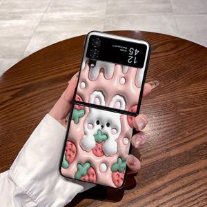 TEMU 휴대폰 케이스 - 토끼와 딸기 패턴 디자인, 삼성 Z Flip3, Z Flip4, W23 Flip, Z Flip5, W24 Flip, Z Flip6, Z Fold2, W21, Z Fold3, W22, Z Fold4, W23, Z Fold5, W24에 적합